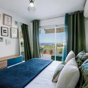 https://the-bluebird.in-canary-islands.com
