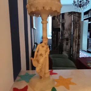 https://il-grande-blu.italymilanhotels.net