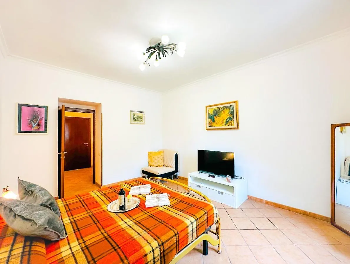 Apartment Giardino Degli Aranci Lulus Home Rome